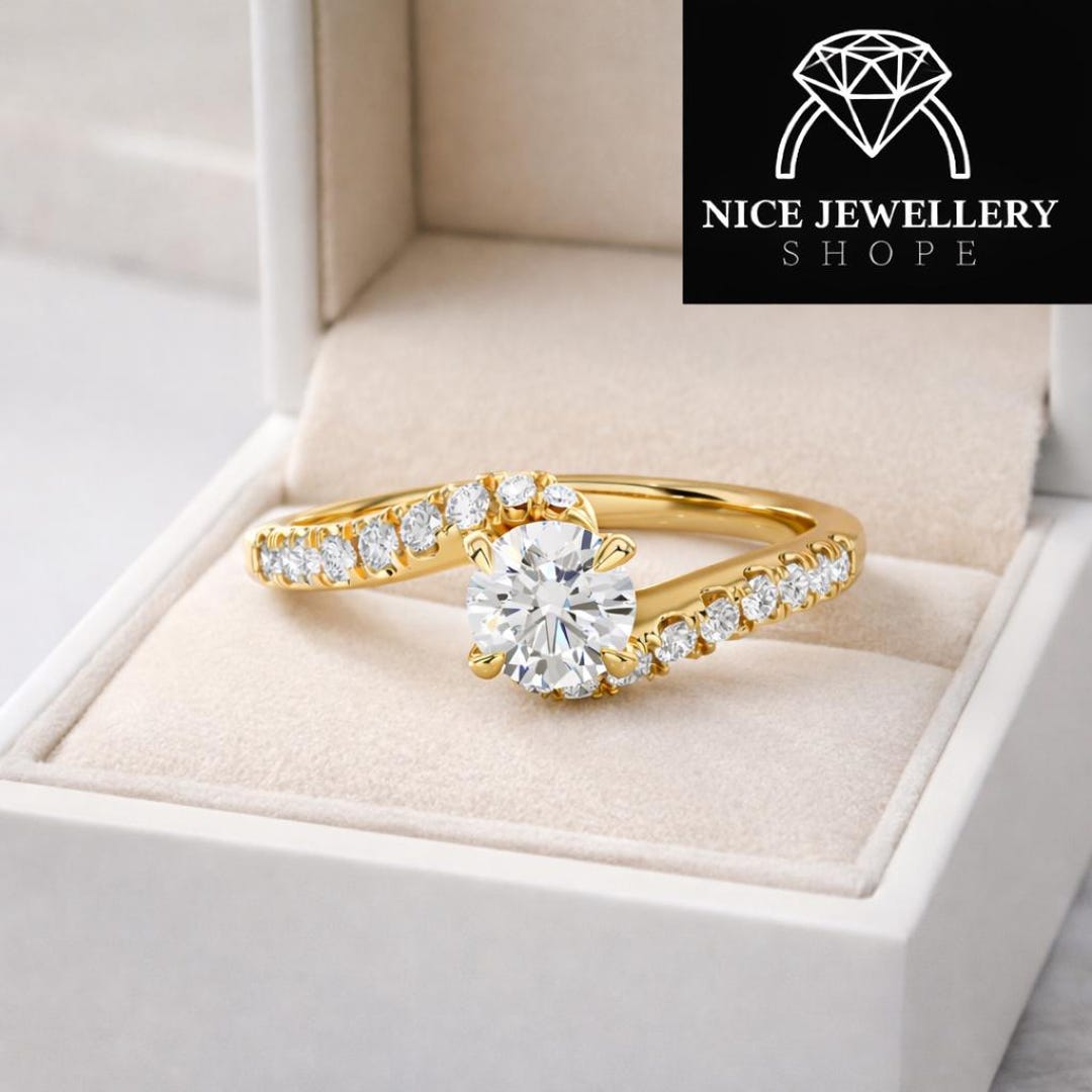 Round Cut Moissanite Engagement Ring, 14K Yellow Gold Twist Band Ring ...