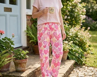 Lichtgewicht pyjamabroek met roze hart, nachtkleding Valentijnslounge