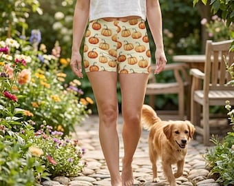 Pumpkins Pattern Women's Booty Shorts, Fall Pumpkin Print Loungewear