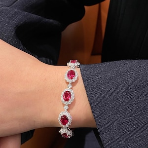 Pulseira de tênis com halo de rubi criado em laboratório, prata de lei e diamantes CZ, um presente de luxo para ela.