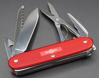 Victorinox Farmer X Red Alox 93mm couteau suisse The Sharp Knife Club Edition NEUF dans la BOÎTE Schweizer Taschenmesser couteau suisse