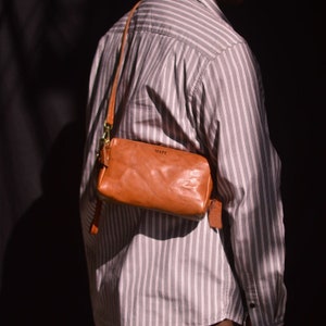 Petit sac en cuir pour homme, sac à bandoulière vintage simple pour homme, mini sac tendance pour homme, cadeau pour lui