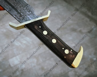 Couteau Bowie fait main : couteau Bushcraft Tracker gravé personnalisé, poignée en noyer et paduk - France