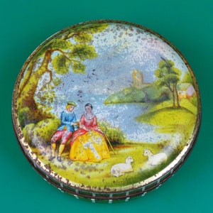 Vintage ronde blikken doos George W. Horner * Pastoraal landschap Victoriaans verliefd stel * Ronde metalen container * Gemaakt in Engeland