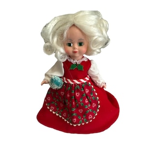 Vintage Madame Alexander Mrs. Claus Doll with Tag
