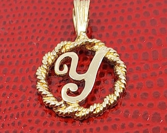 Vintage 9ct Gold Initial Y Pendant, London 1970