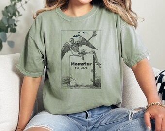 Momster Skeleton Halloween Shirt: Spooky Moms T-Shirt