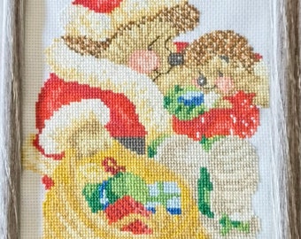 Santa's sack. Country companions hedgehog cross-stitch pattern.