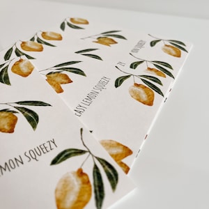 Postkarte "Easy peasy Lemon squeezy"