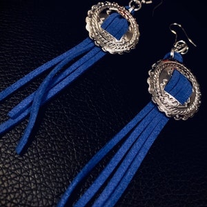 Silver Buckle Blue Tassel