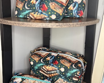 Nécessaire de dragão, nécessaire de algodão para maquiagem, estojo de lápis de dragão, presente para mãe dragão, carteira de viagem gótica, bolsa para livros com dragão, bolsa de remédios de dragão