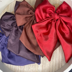 Handgefertigte Seidensatin Haarschleife mit Schwanz, Hochzeit Haarschleife, Satin Schleife Clip, Haarschleife für Frauen, Schleife Haarschmuck, hochwertige Haarschleife