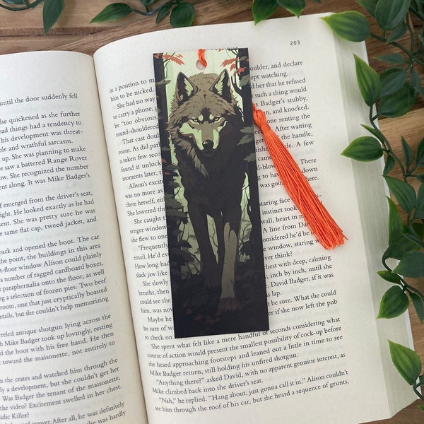Wolf Bookmark | Protective Wolf | Fantasy Bookmark | Perfect Gift for Fantasy Readers