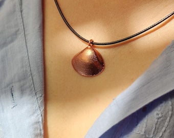 Handmade Copper Wrapped Sea Shell Necklace Size M, Galvanized Shell Pendant on Elegant Cord, Boho Coastal Jewelry for Ocean and Sea Lovers