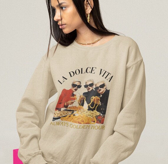 La DOLCE VITA unisex sweater EU,pasta shirt, dolce vita shirt, pasta t-shirt vogue style, pasta lover, carbs lover shirt, italien lifestyle