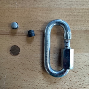 Tricky Chain Link Geocache