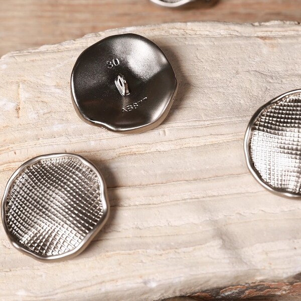 Set of 4, 30mm Button, Metal, Silver, Vintage style, Bright, Shining, Ironed,  Fashion Design, Irregular, Grid, Gingham, A half yard (A013)