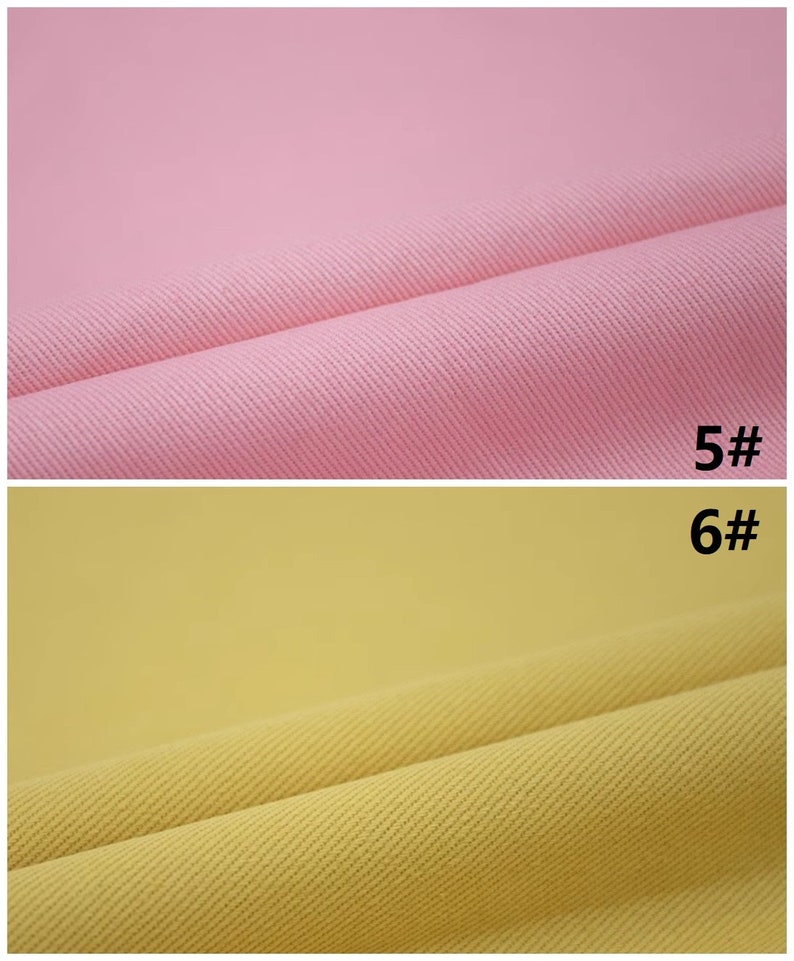 Pu&ograve; includere: Due campioni di tessuto, uno rosa e uno giallo, con una trama testurizzata. I campioni sono etichettati "5#" e "6#" rispettivamente.