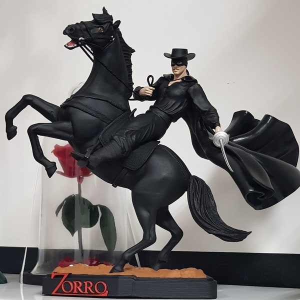 Figure Le Masque de Zorro 3D / Imprimé et peint à la main ou kit de bricolage / Personnages d'impression 3D détaillés et uniques à collectionner tirés de films