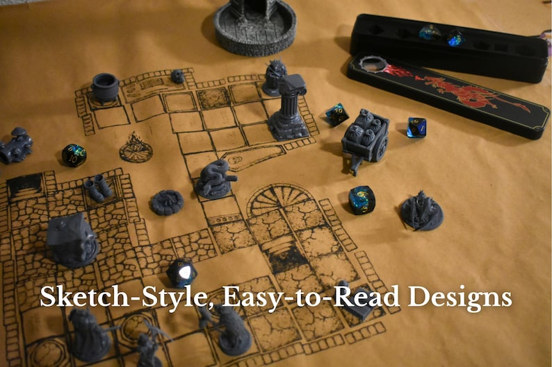 K&ouml;nnte beinhalten: Eine Spielmatte f&uuml;r Tabletop-Spiele mit einem aufgedruckten Dungeon-Plan in schwarzer Linienf&uuml;hrung, dazu verschiedene graue Miniaturfiguren, mehrfarbige polyedrische W&uuml;rfel und ein schwarzes Etui mit rotem Drachenmotiv. Text: Sketch-Style, Easy-to-Read Designs.