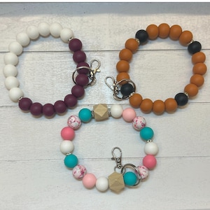 silicone beaded wristlet, silicone bead key chain, beaded keychain, silicone keychain, wristlet keychain, silicone wristlet