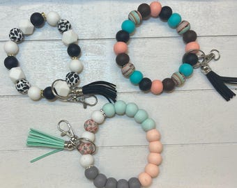 silicone beaded wristlet, silicone bead key chain, beaded keychain, silicone keychain, wristlet keychain, silicone wristlet