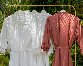 Personalized Satin Bridesmaid Robes: Wedding Party Gifts
