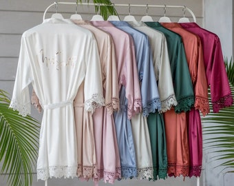 Bridesmaid Robes and Personalized Presents: Cherishing Her Special Day///Bridal Party Robes, Silk Robes for Wedding, Gift for Her