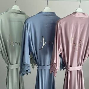 Celebrating Friendship: Bridesmaid Robes and Unique Personalized Gifts///Bridal Party Robes, Silk Robes for Wedding, Gift for Her