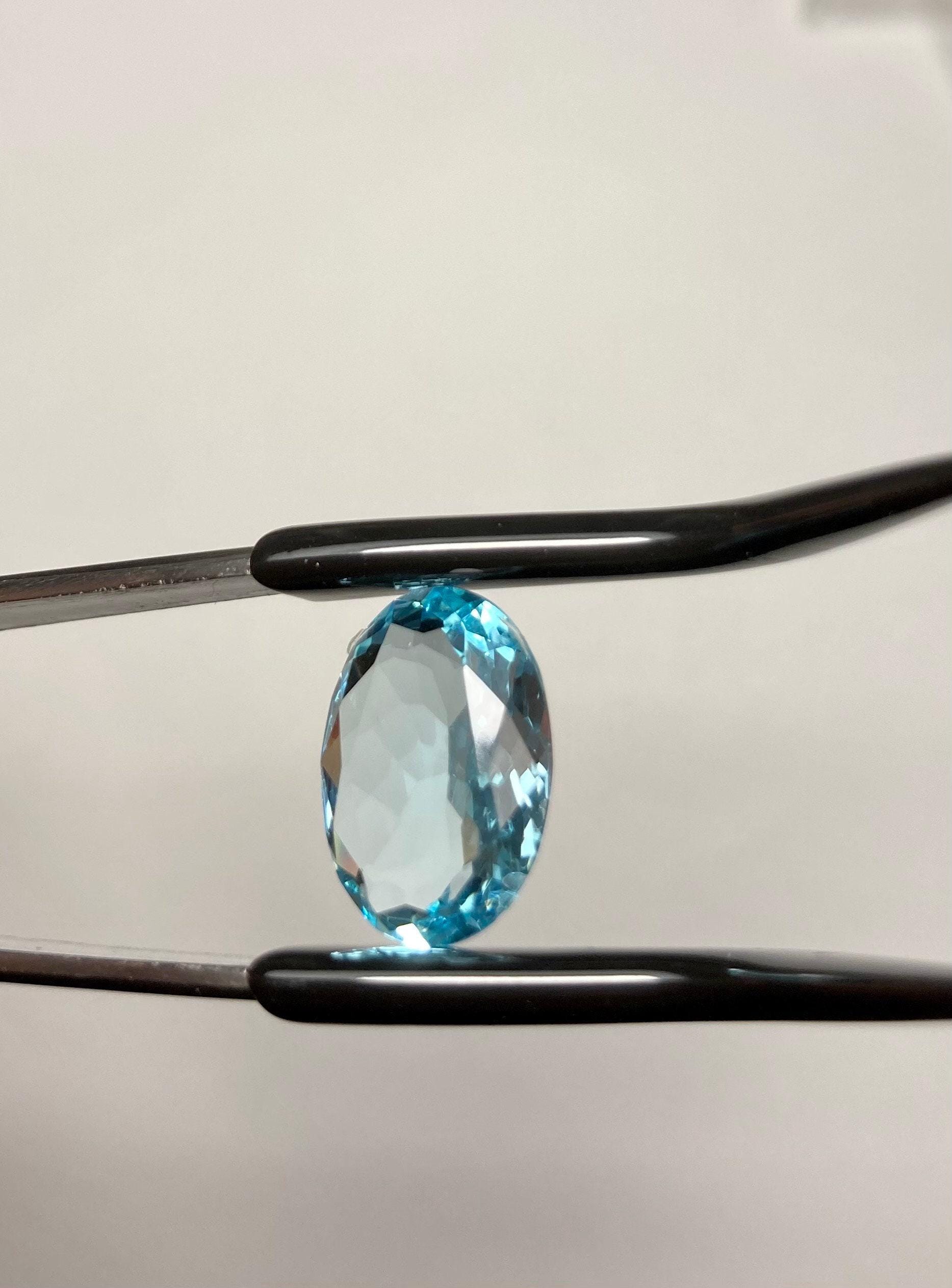 アクアマリンブルー 14 x 10 mm オーバル型 6カラット 模造宝石 