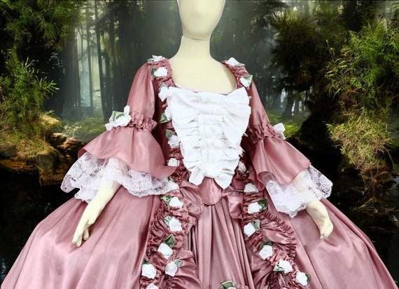 手作りのローブ・ア・ラ・フランセーズ：18世紀のマリー