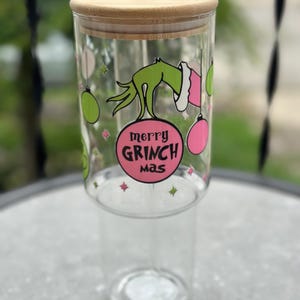 The Grinch 40 oz Glass Tumbler
