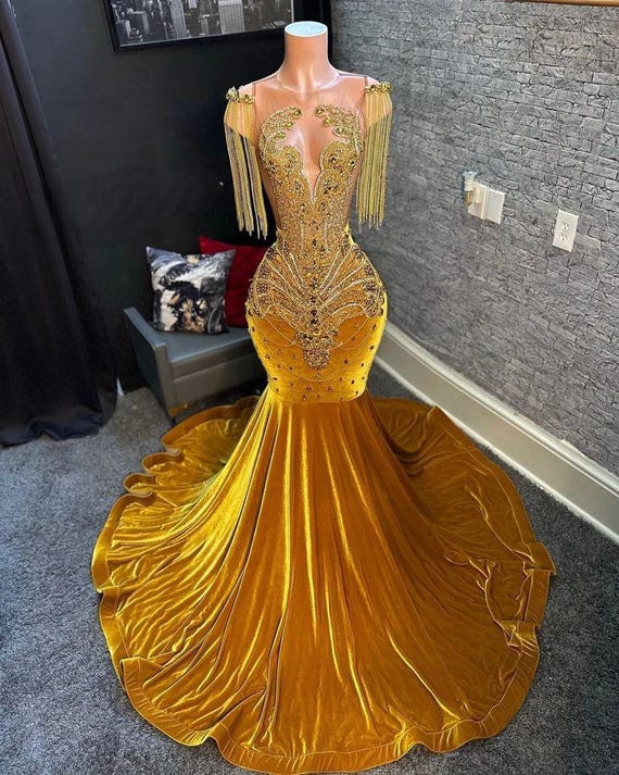 green emerald velvet dress LYKYCYFG One Shoulder Velvet Mermaid Evening Gold Applique Pearl Formal  Dress Prom Dress Women Celebrity Party Gowns US2 at Amazon Women's Clothing  store main image 1