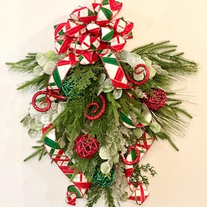 Rustic Christmas Swag Wreath: Evergreen, Rattan, Sequined Swirls