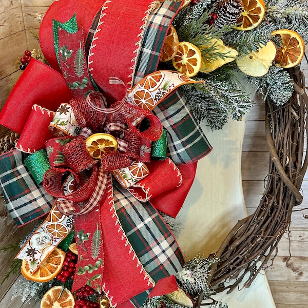 Winter Williamsburg Wreath Style