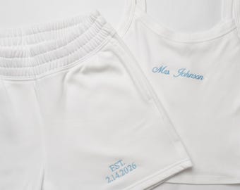 Conjunto de pijama para señora, camiseta y short para señora, pijama de novia, pijama de novia, conjunto para señora, atuendo para despedida de soltera, regalo de compromiso para ella, bordado