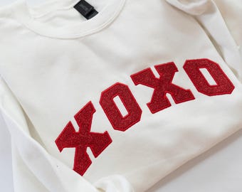 XOXO バレンタイン スウェットシャツ、刺繍グリッター バレンタイン クルーネック、キュート ラブ スウェットシャツ、彼女へのバレンタインギフト
