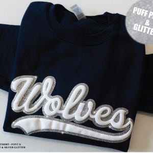 Suéter personalizado con nombre de equipo con purpurina y globo, suéter con nombre de equipo con purpurina, sudadera con mascota escolar en relieve, camiseta con espíritu escolar, mamá del fútbol
