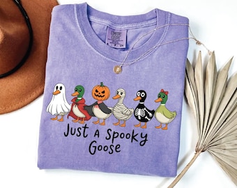 Comfort Colors® Nur ein gruseliges Gans-Hemd, lustiges Halloween-Gans-Hemd, Gans im Halloween-Kostüme-Hemd, niedliches Horrorgans-Hemd