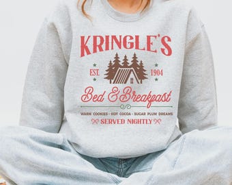 Kringle's Bed & Breakfast Sweatshirt, Christmas Cabin Shirt, Retro Forest Graphic, Hot Cocoa Holiday Outfit, Festive Gifts for Her - S72