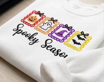 Bluza z nadrukiem "Spooky Season", haftowany kołnierzyk z motywem Halloween, słodka kokarda z dynią-duchem, bluza jesienna, prezent na Halloween dla niej, dla kobiet