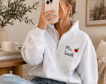 Bluza z nadrukiem dla nauczyciela z zamkiem błyskawicznym i personalizowanym nadrukiem personelu szkolnego Apple