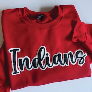 Aangepaste trui met bladerdeeg en glitter teamnaam, trui glitter teamnaam, sweater schoolmascotte met reliëf, shirt schoolgeest, voetbalmoeder