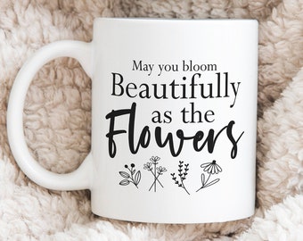 Koffiemok lentebloemen: mag je prachtig bloeien