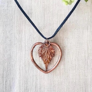 Heart Raspberry Leaf Pendant/Raspberry Bush Leaf/Electroform Jewelry/Leather Necklace/Copper Plated/Heart Jewelry/Handmade