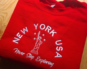 New York Embroidered Crewneck, Vintage New York City Sweatshirt, 90s Sweatshirt, USA Crewneck, Gift For Her, Tourist Sweatshirt