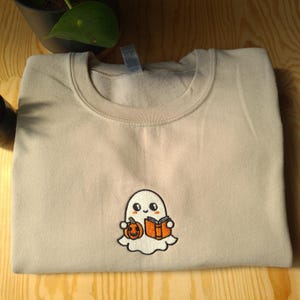 Glow In The Dark Ghost Sweatshirt, Halloween Sweatshirt, Book Lover Ghost, Halloween Hoodie, Booktrovert Sweatshirt, Gift for Halloween
