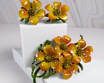Vintage Orange Enamel Mid Mod Flower Brooch & Clip On Earrings Set