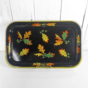 Vintage 1950s Fall Oak Leaf & Acorn Metal Serving Tray