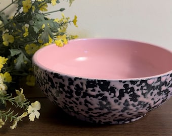 Vintage Mid-Century Hull Pottery Pink and Black Glazed Bowl, Vintage Pink Centerpiece Decorative Bowl
